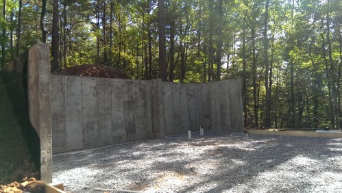 basement with gravel